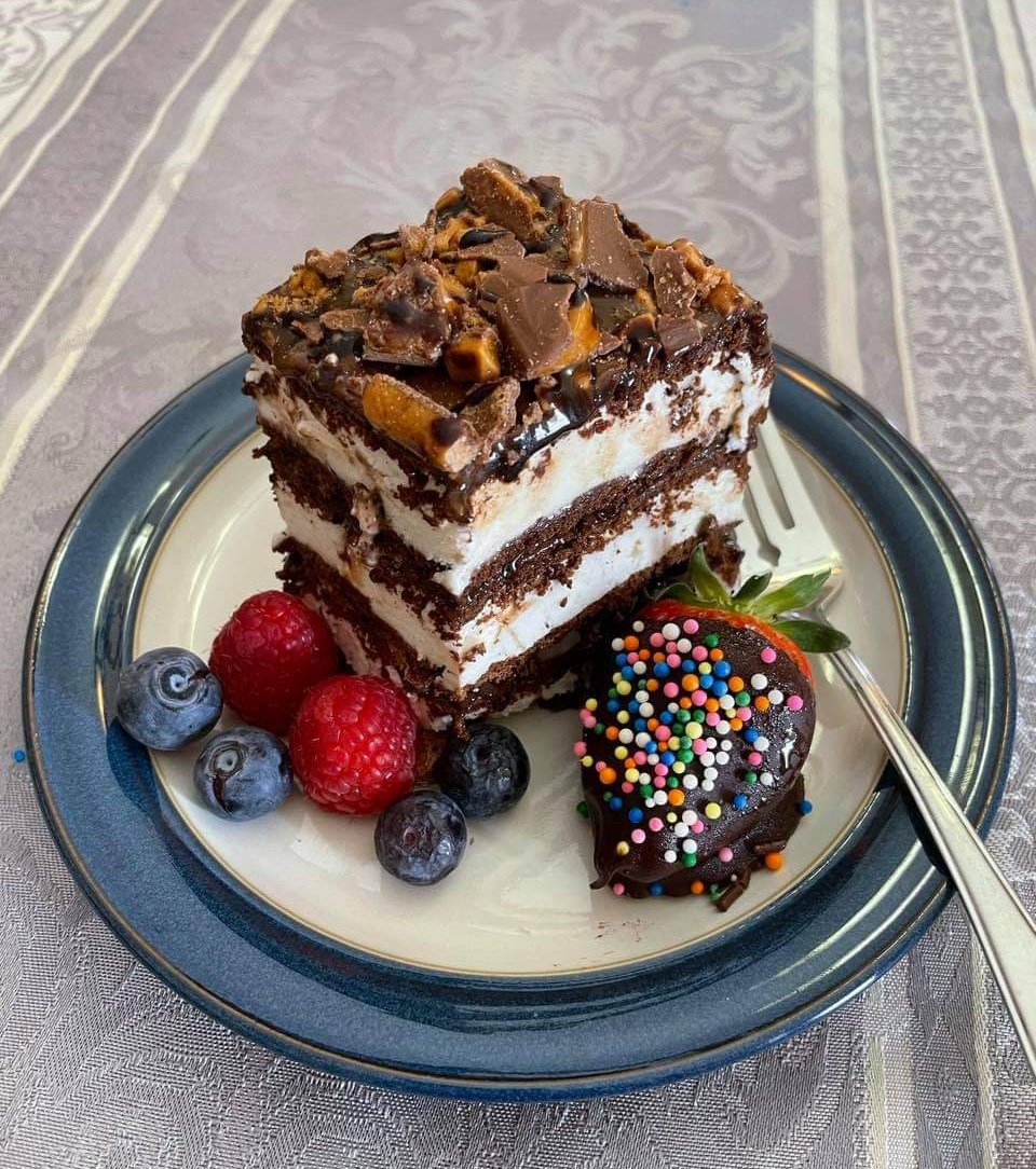 Ice cream cake